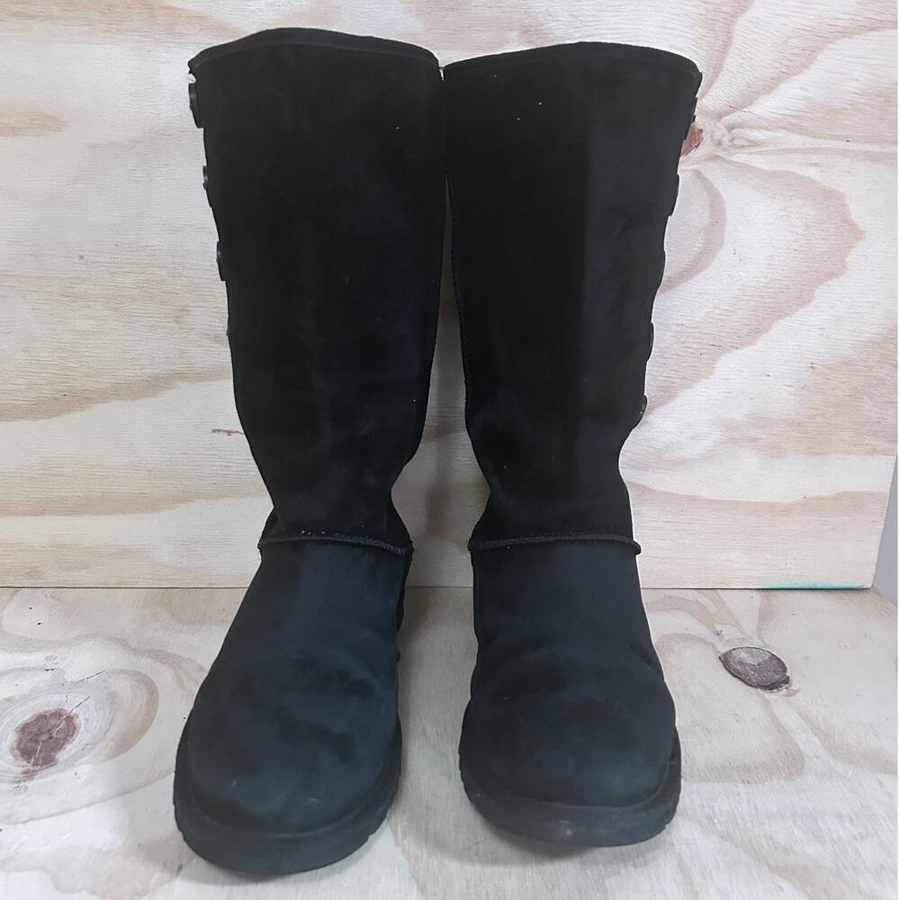 Ugg Australia - Lo Pro Button Fold Over - Boots - Black - Women's - 7 - S/N 3387 View 2